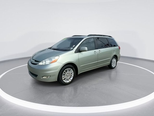 2010 Toyota Sienna XLE