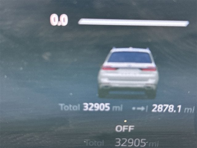 2025 BMW X7 xDrive40i