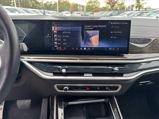 2025 BMW X7 xDrive40i