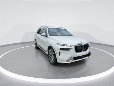2025 BMW X7 xDrive40i