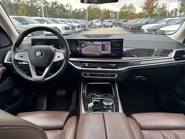 2025 BMW X7 xDrive40i
