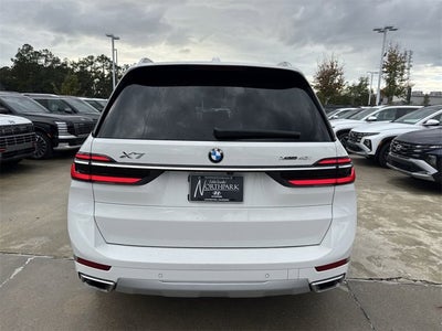 2025 BMW X7 xDrive40i