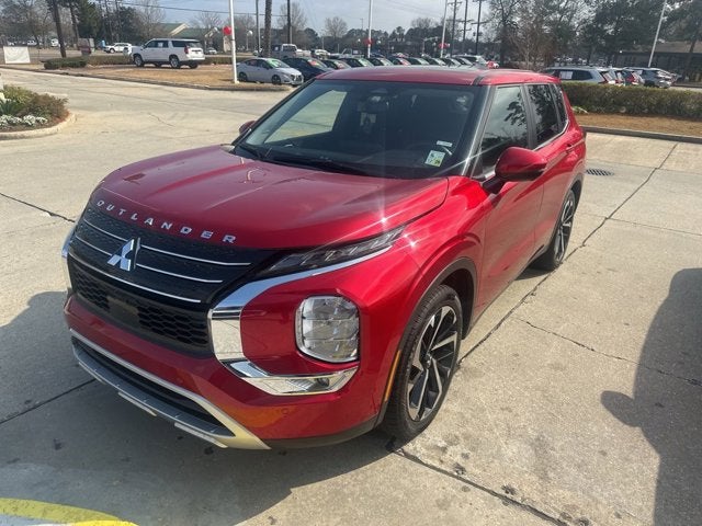 2024 Mitsubishi Outlander SE