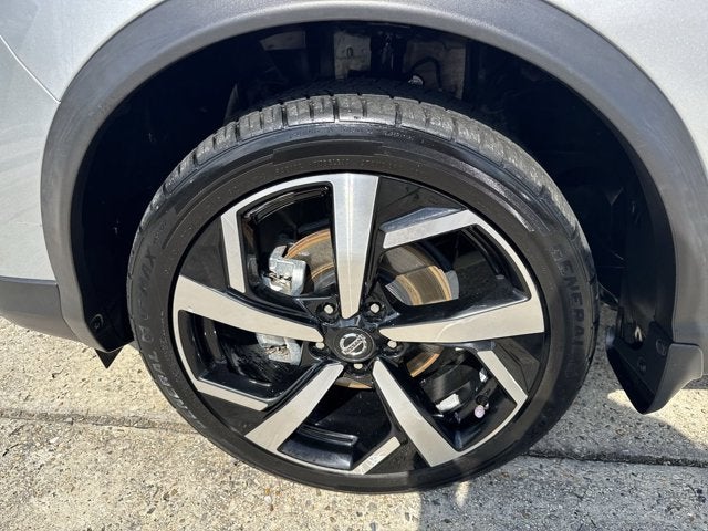 2022 Nissan Rogue Sport SL