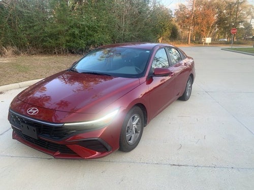 2024 Hyundai Elantra SE