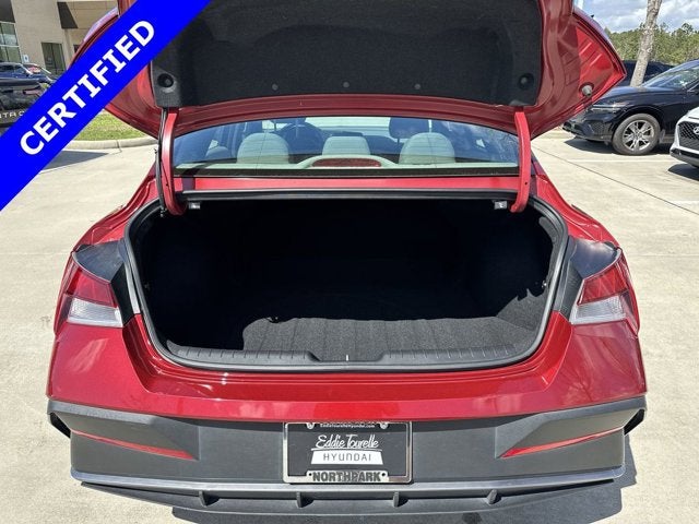 2024 Hyundai Elantra SE