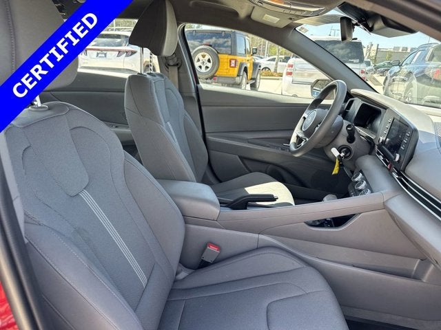 2024 Hyundai Elantra SE