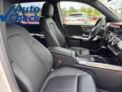 2025 Mercedes-Benz GLB 250